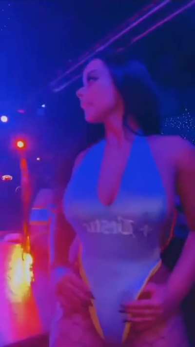 🍑 iambadder