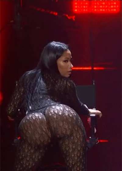 Loves showing it