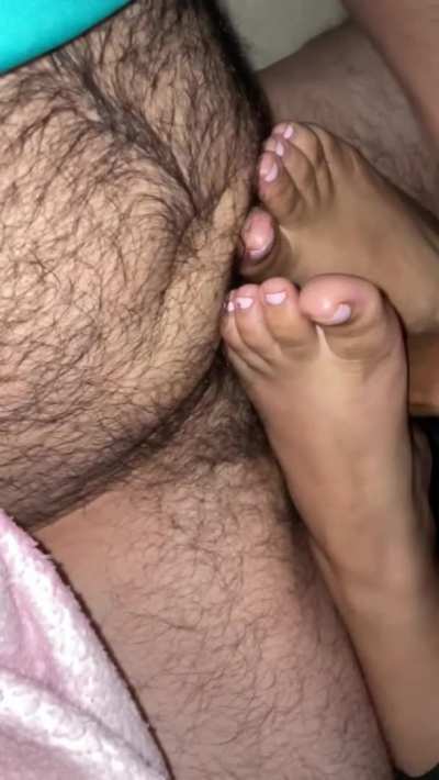 Blowing a load on Wife&rsquo;s sexy feet