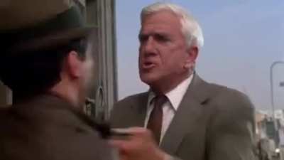 фильм: "Naked gun" (Голый пистолет) 1988г
