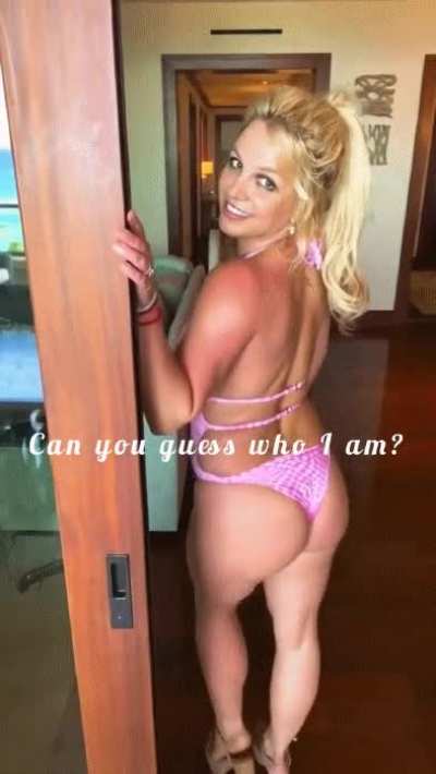 So hot in this gif 😍