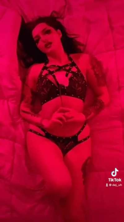 Are self-posts allowed? Because I&rsquo;m definitely a thot