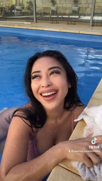 @yourfav.asianmummy
