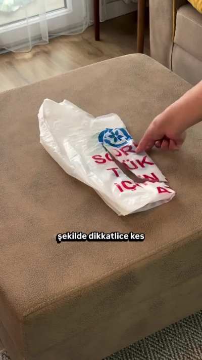 Salağın biri tuvalet kağıtlarını mındar etmiş, bunu izlesin nasiplensin oç