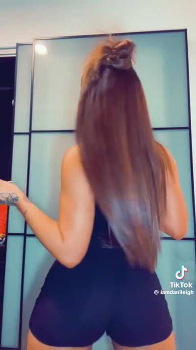 Dani Leigh shaking that ass damnnnnn