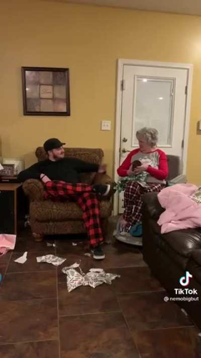 Granny&rsquo;s Christmas Gift
