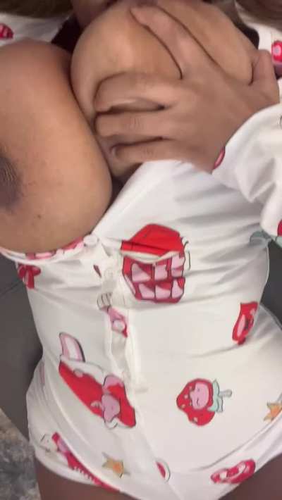 Come and lick my feet