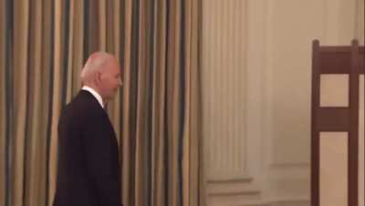 E essa cena p&oacute;s cr&eacute;ditos das elei&ccedil;&otilde;es americanas?