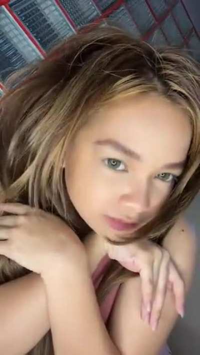 Xyriel Manabat