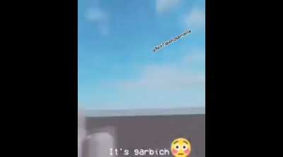 T&iacute;tulo foi jogar roblos
