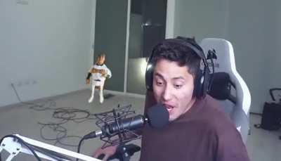 Akim en fiesta de cum de mauu 😍