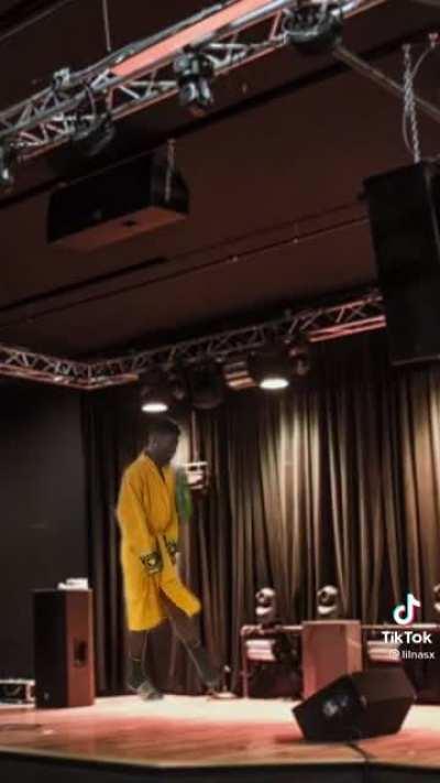 Lil Nas X is the funniest man in the rap game 💀💀