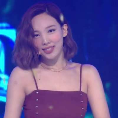 200614 Nayeon