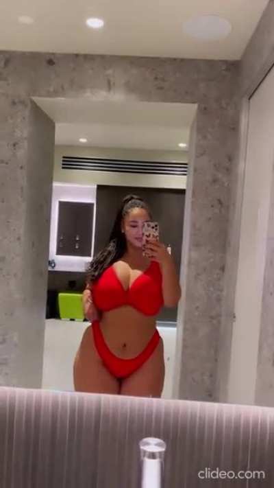 Hour glass figure