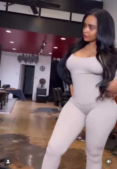 Y’all lackin on the posts, but anyways I’d go ham in her shiit