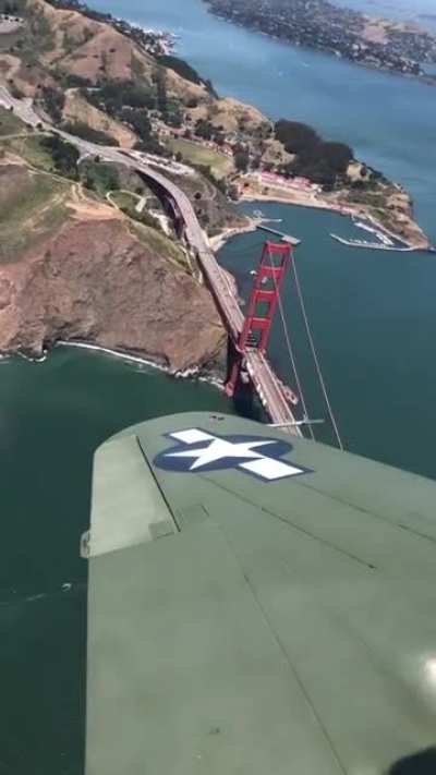 Flying a P-40 Warhawk over the Golden Gate Bridge
