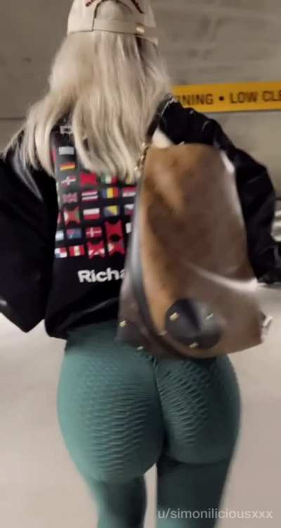Follow the booty