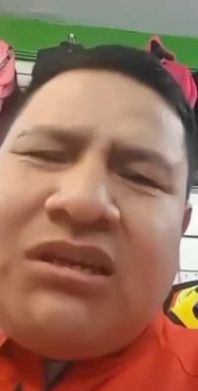 Que miras?