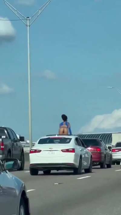 Just what you want to see on your morning commute&hellip; in Dallas this morning