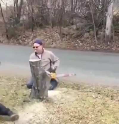 Поцарапалсо