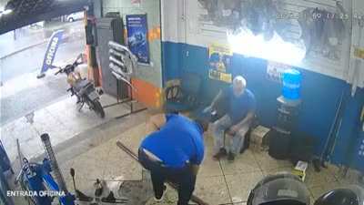 Parece um episódio do chaves