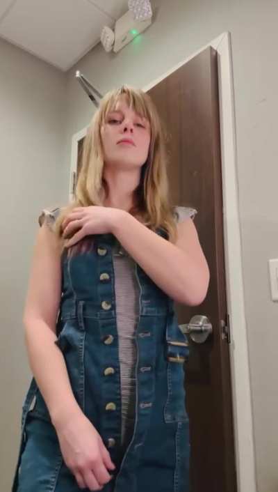 The Bathroom Exhibitionist [F] - when inside the bathroom isn't daring enough