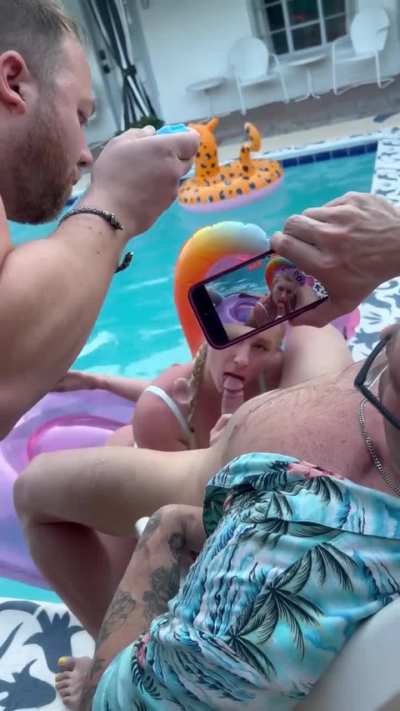 Blowjob in the hotel pool, why not?