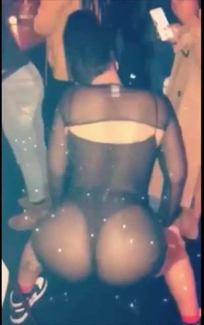 HollyyQ
