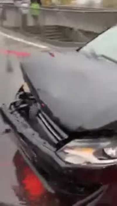 I need to leave the scene of the accident, I'm late for my next one.