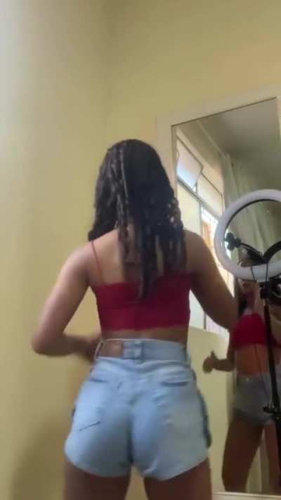 Laura Gon&ccedil;alves