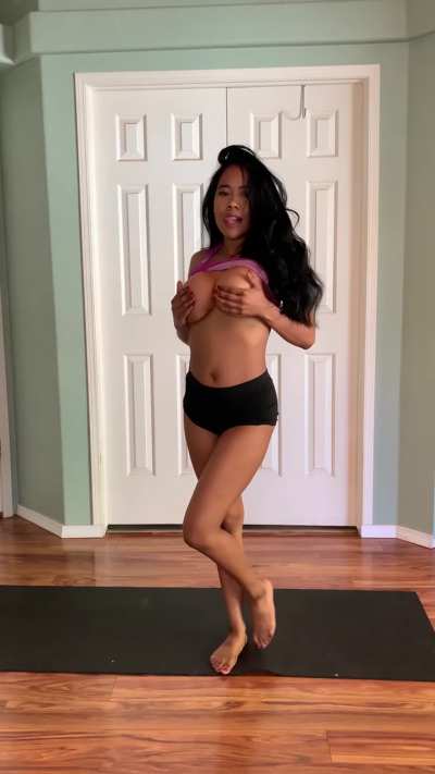 Brown Milf, checkin in :)