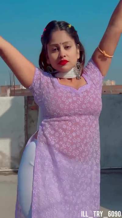 Ruchi Aunty 