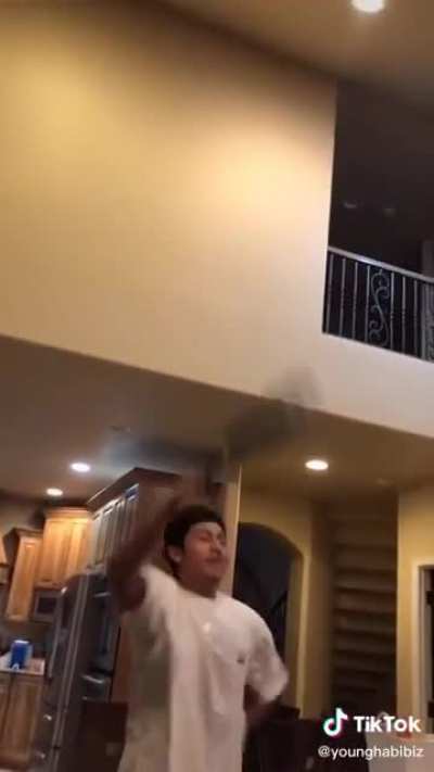 Mexican restaurants be like