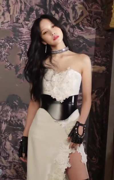 230701 Mina