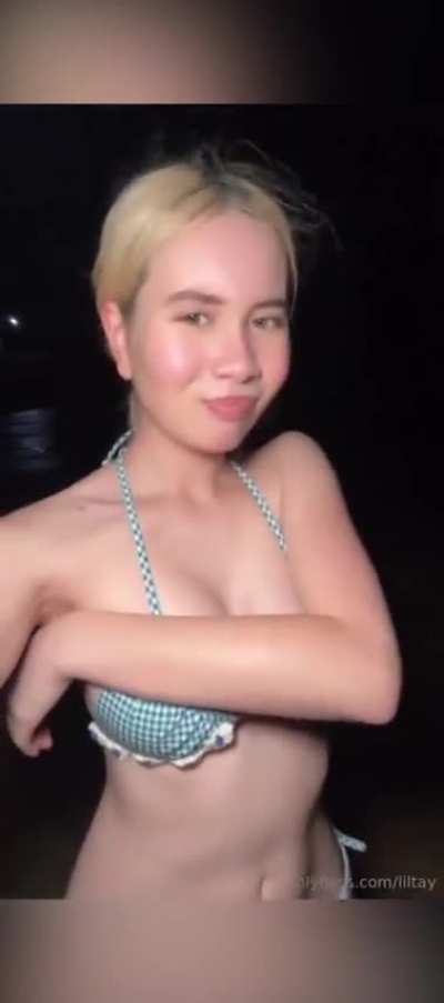 Blue bikini vid