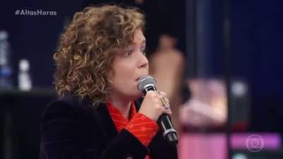 Leandra Leal descascou a batata ontem....