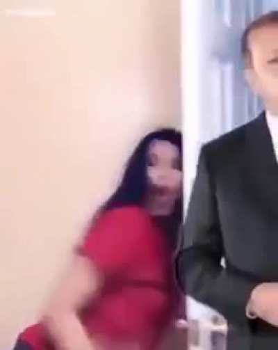 De ki; "O hem her yerde, hem hicbir yerdedir"