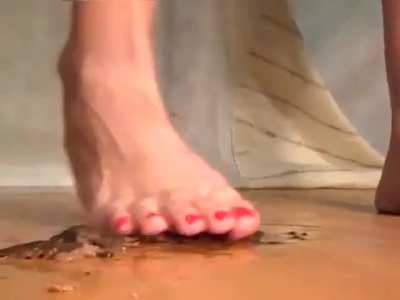 Tammy barefoot
