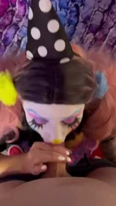 And for my next trick&hellip;.🛼🤡🎈