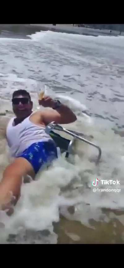 Olha a situa&ccedil;&atilde;o do menino 😃