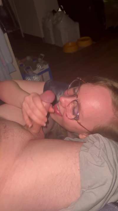 When I invited you to come over I didn&rsquo;t mean to cum over me 🤭🤤😜💦