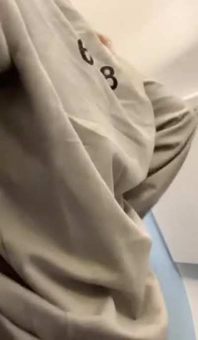 Adorable Riley in the plane bath