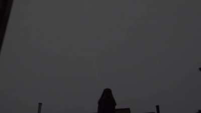 Lightning seeking the shortest path to ground at 2500fps