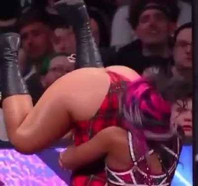 Toni Storm