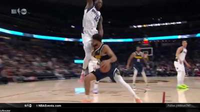 [Highlight] Nikola Jokic makes a disgusting slick behind the back pass to Jamal Murray who gets fouled on the lay up