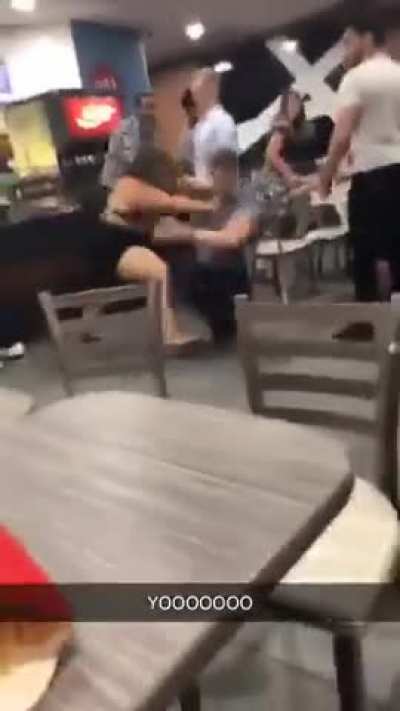 Solid woman overpowers man in wild Mcdonalds restaraunt fight