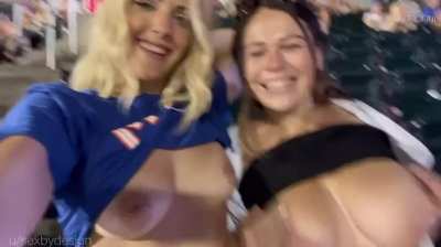 who doesn&rsquo;t love baseball 😜