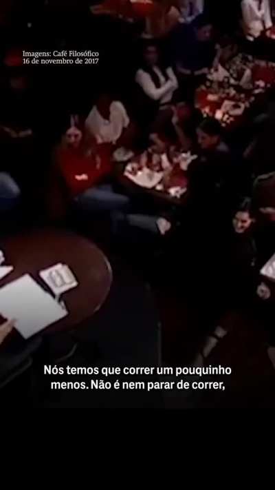 A psicanalista Maria Rita Kehl critica a ideologia de 'gostar do trabalho' como uma forma de mascarar a explora&ccedil;&atilde;o