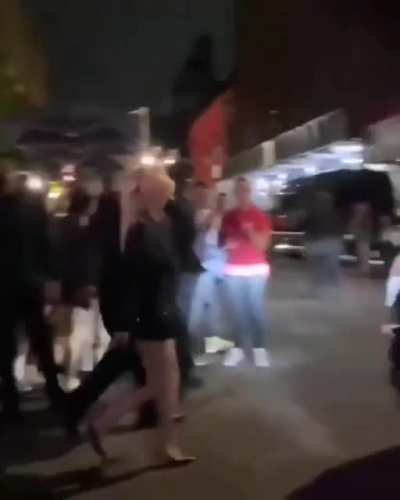 210914 ROS&Eacute; leaving the 2021 Met Gala After Party