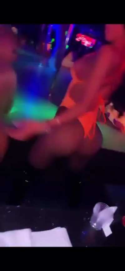 Kimbella Matos &amp;amp; Iamgianka 🍑🍑🔥🔥🔥🔥